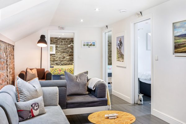Charlotte-Gale-Yorkshire-Stays-Hawks-Barn-5996-Web