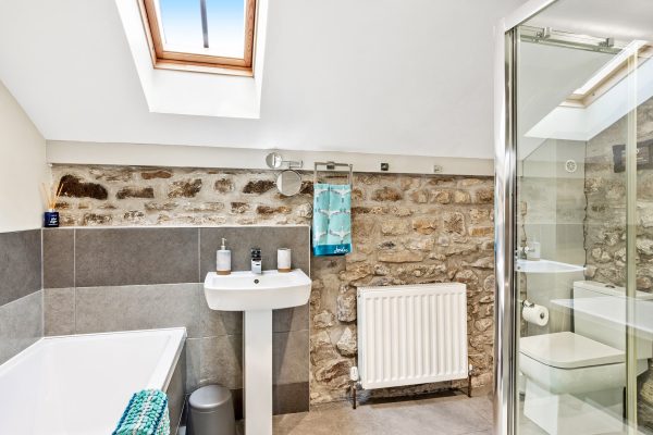Charlotte-Gale-Yorkshire-Stays-Hawks-Barn-6002-Web
